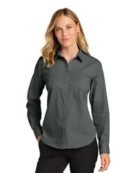 preview image of Port Authority Women's Long Sleeve Nailhead Easy Care Shirt LW816